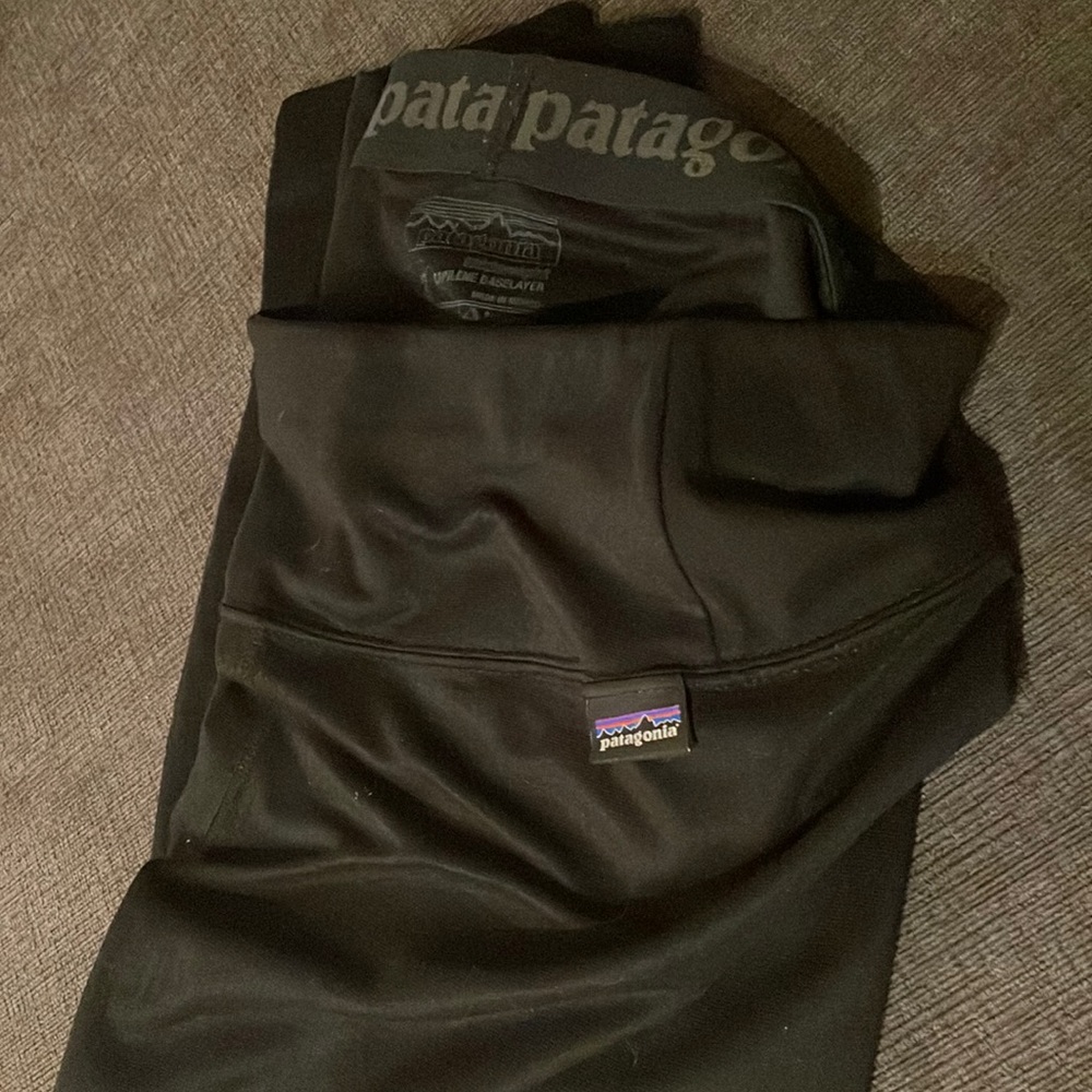 Patagonia midweight Capilene baselayer